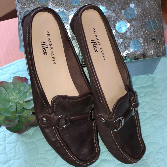 AK ANNE KLEIN IFLEX LEATHER SLIP ON SHOES - Picture 1 of 7